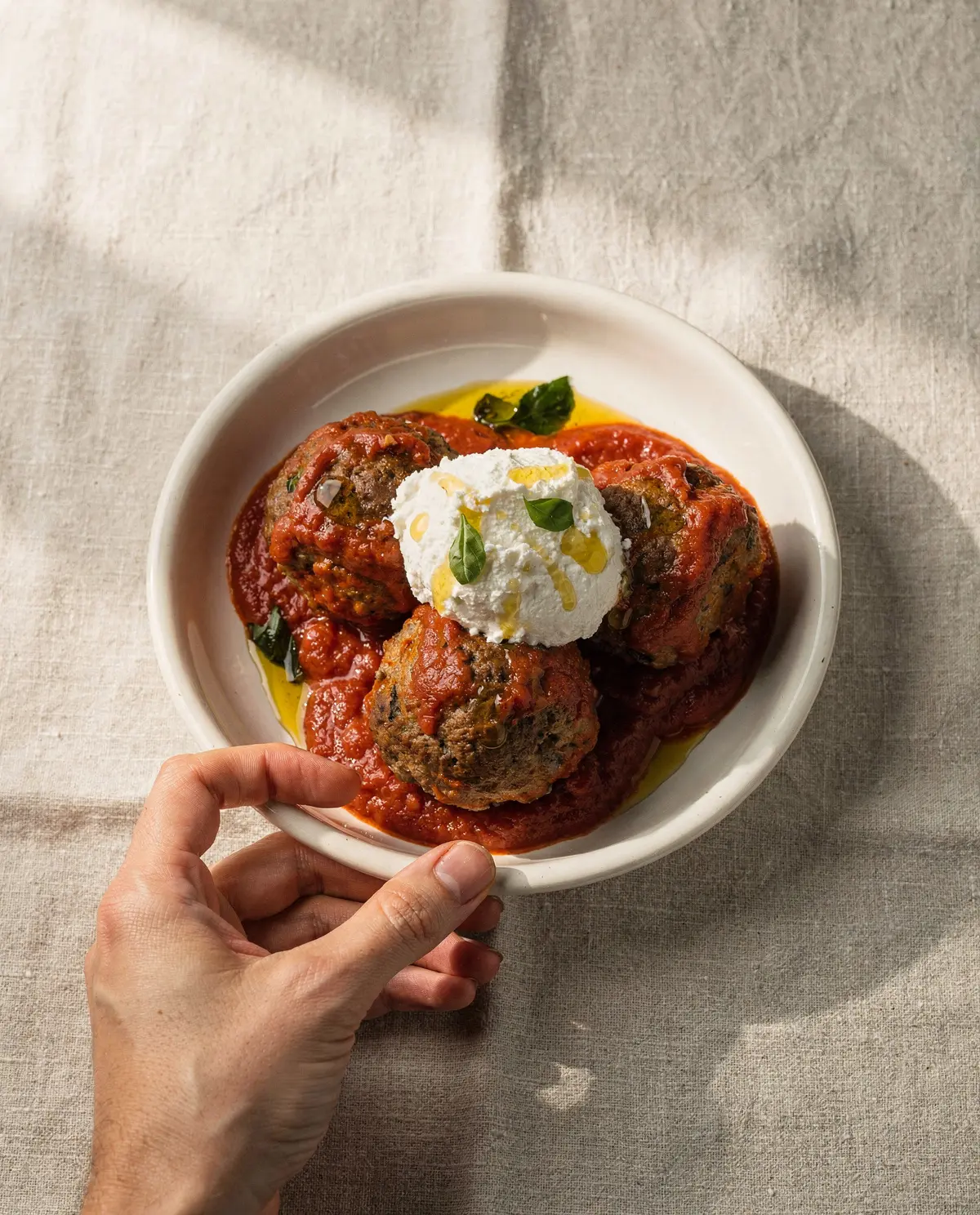 Meatballs in tomato sauce with ricotta